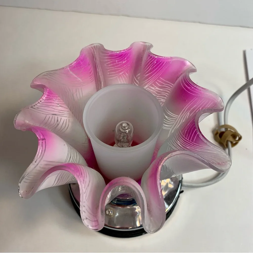 Design Decorative flower shape mini Lamp.